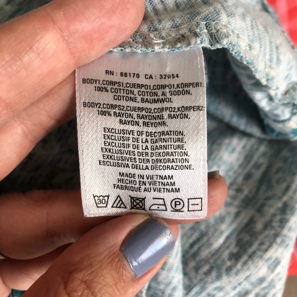 ❌SOLD❌ANTHROPOLOGIE 3/4 Sleeve Blouse Turquoise - Picture 4 of 7